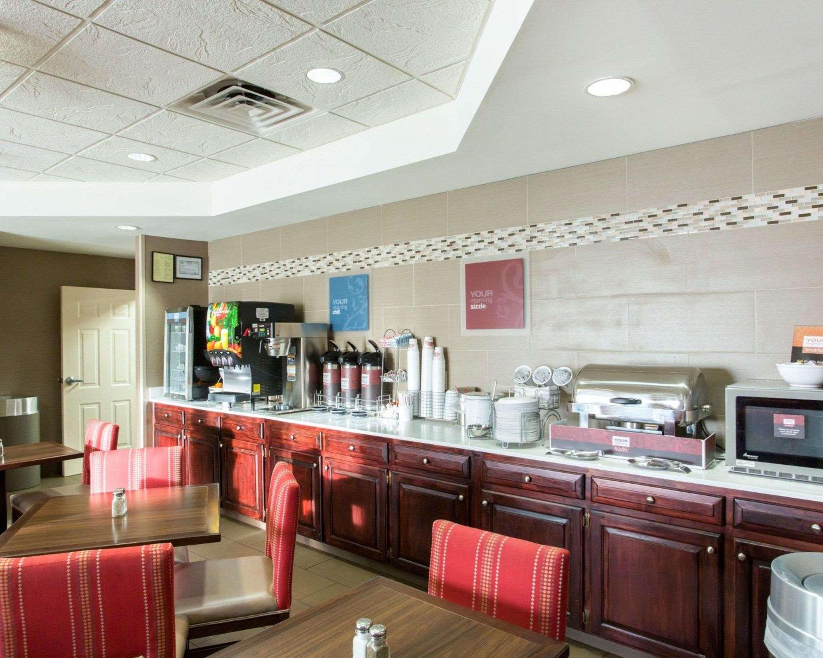 Comfort Suites Кроссвилл Экстерьер фото