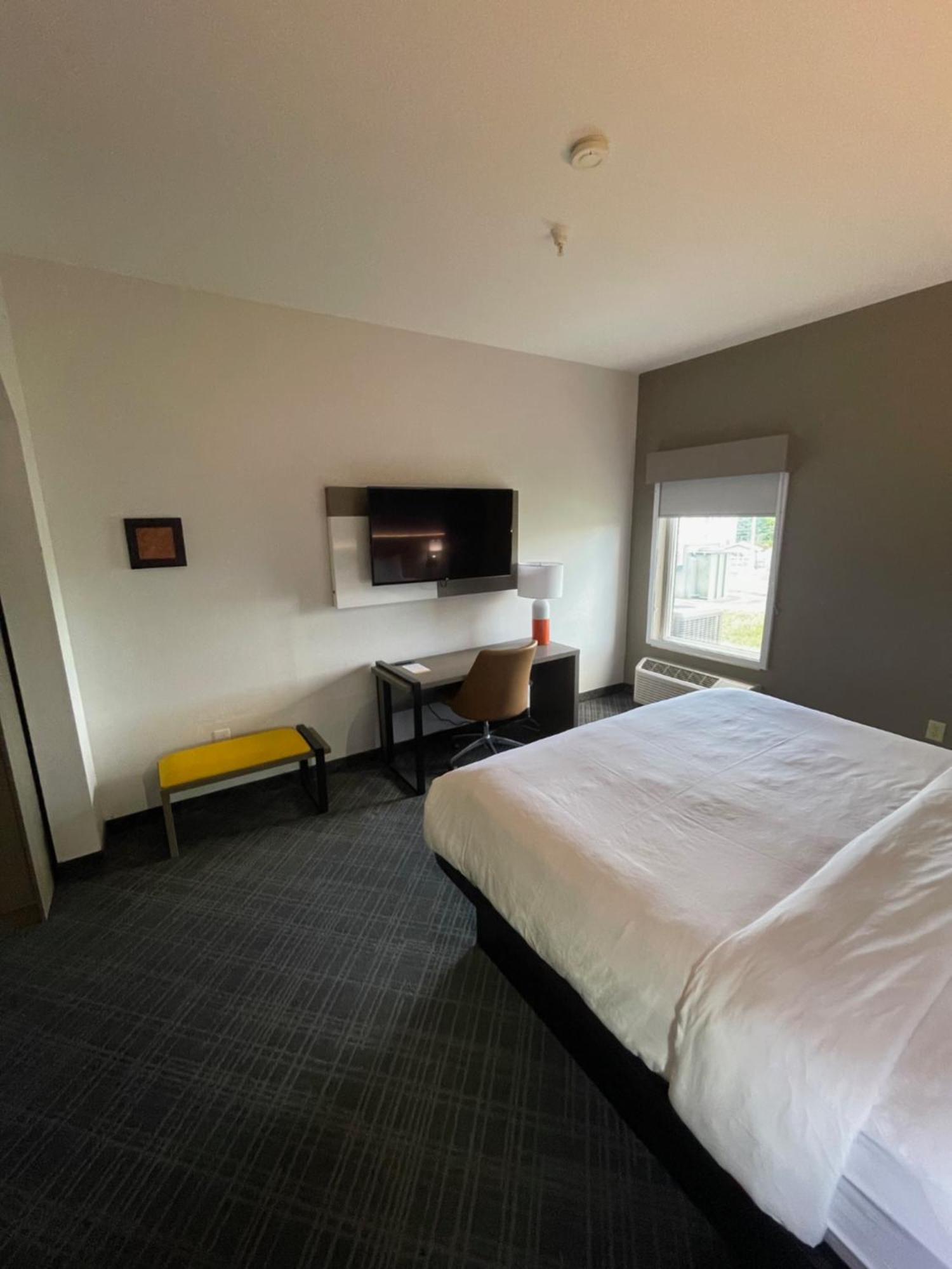 Comfort Suites Кроссвилл Экстерьер фото