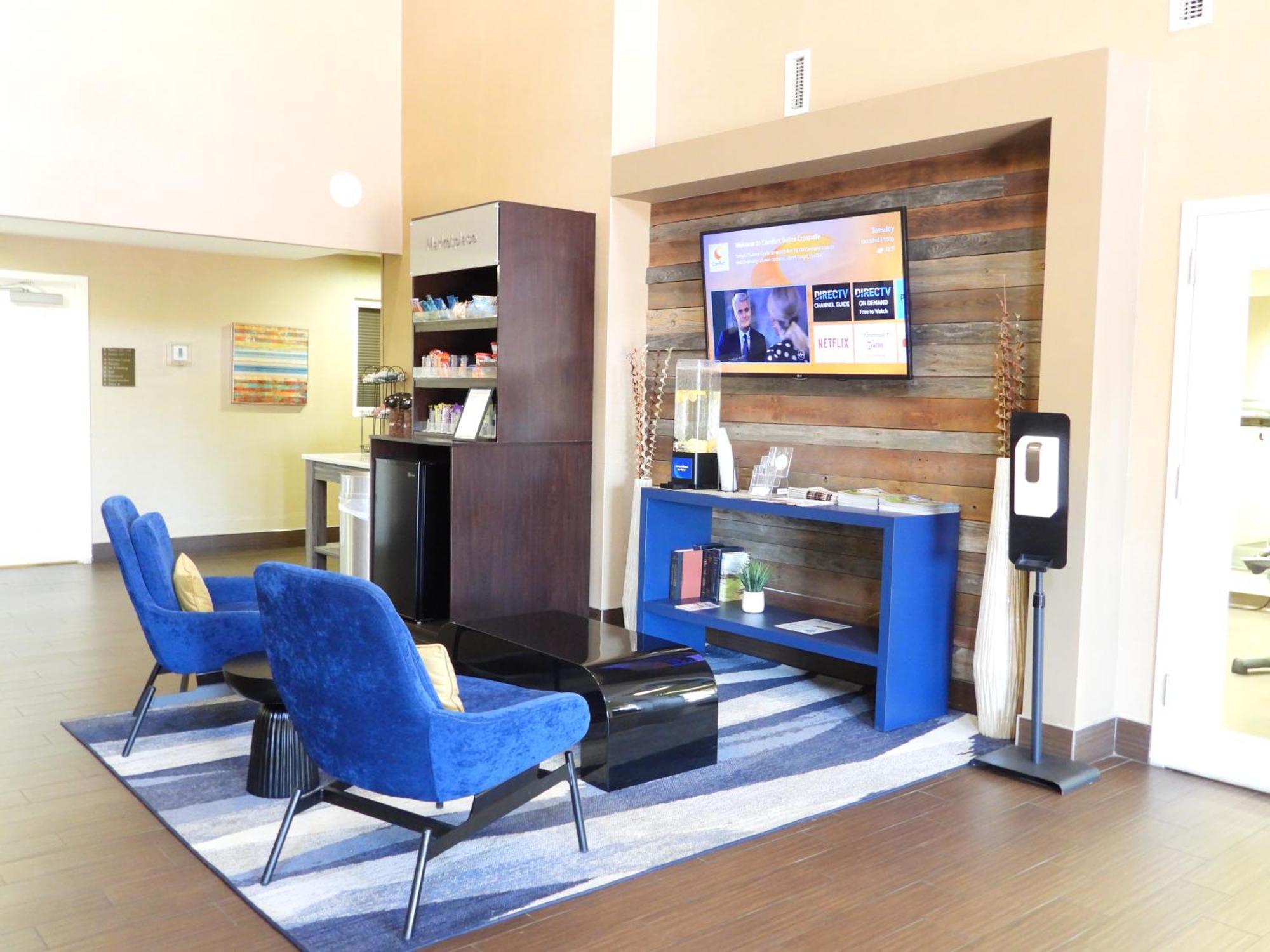 Comfort Suites Кроссвилл Экстерьер фото