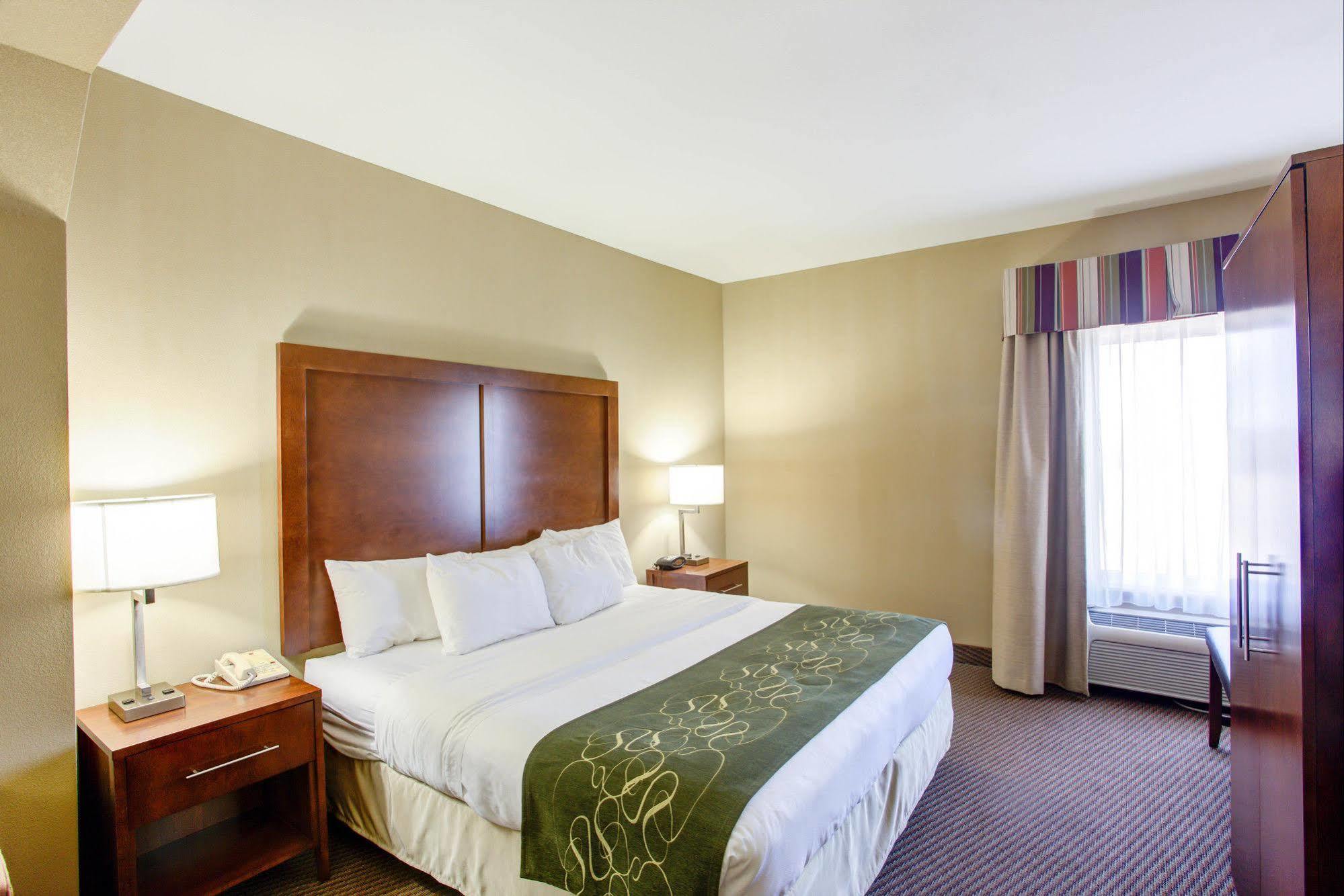 Comfort Suites Кроссвилл Экстерьер фото